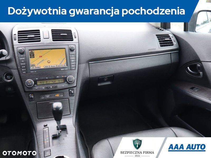 Toyota Avensis - 10