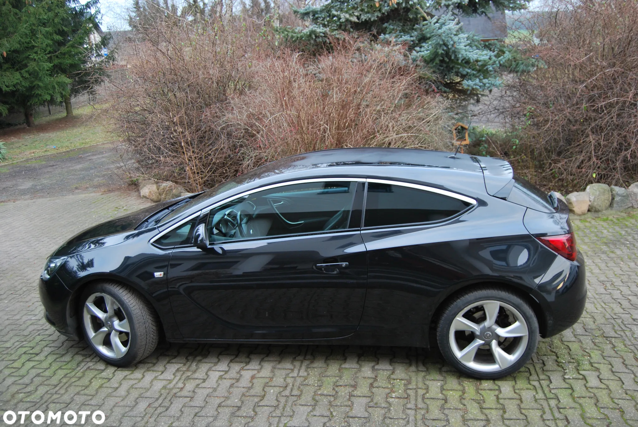 Opel Astra IV GTC 1.7 CDTI Sport S&S - 4