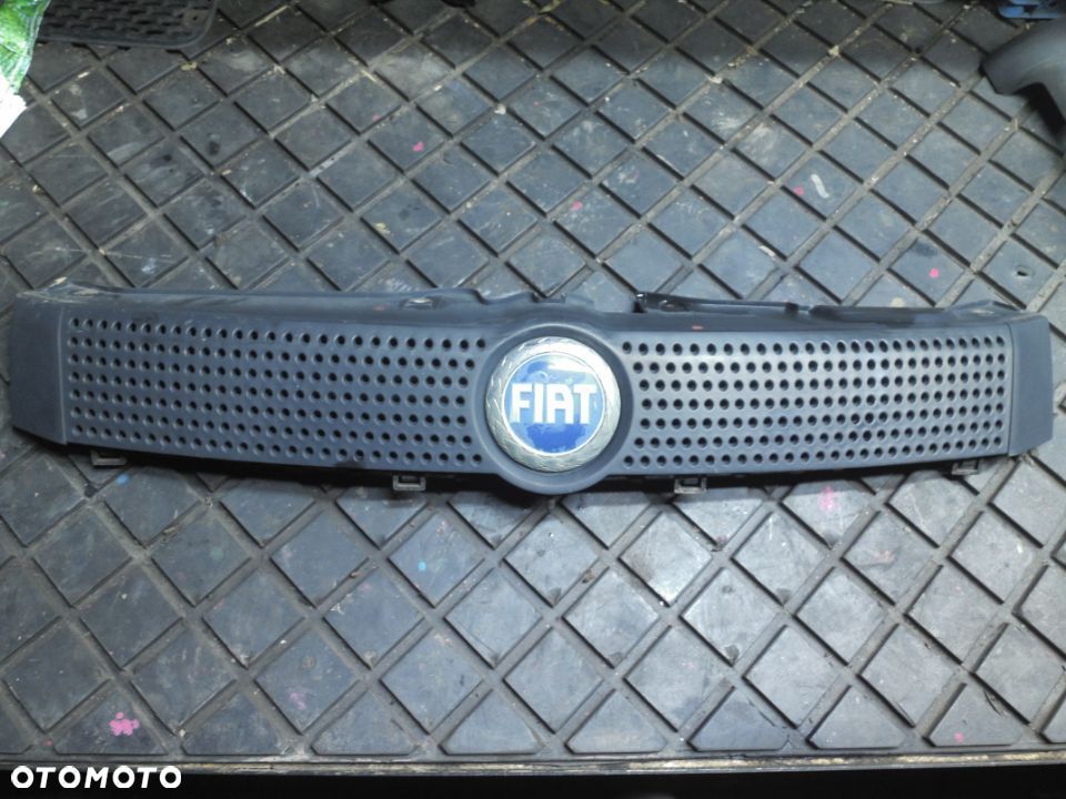 FIAT PANDA II ATRAPA GRILL KRATKA ATRAPA - 1