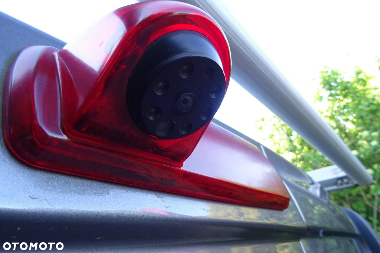 Renault Trafic 1.6 dci 125 KM L2H1 furgon hak , progi felgi sprowadzony - 12