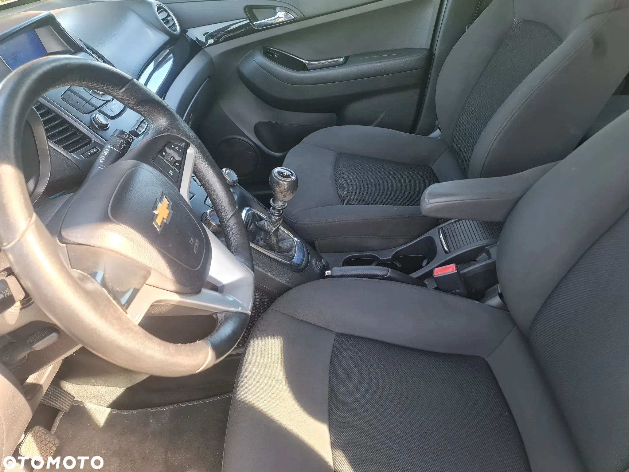 Chevrolet Orlando - 12