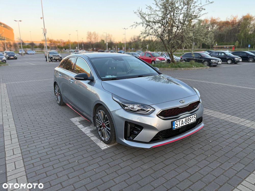 Kia ProCeed - 2