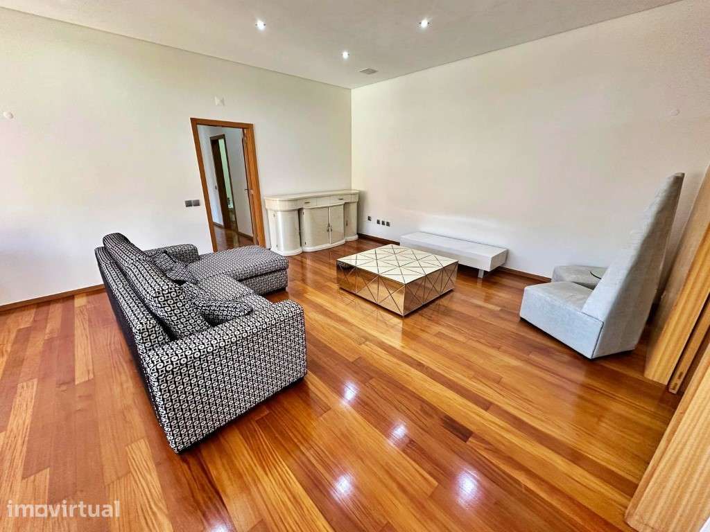 Apartamento T4 com piscina na Póvoa de Varzim - Grande imagem: 5/25