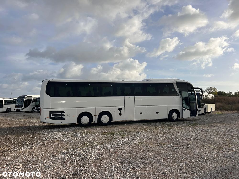 MAN LIONS COACH - 4