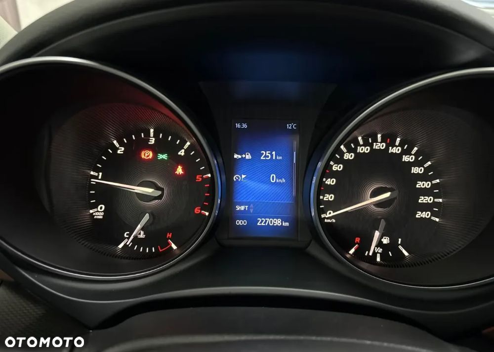 Toyota Avensis 2.0 D-4D Active Business - 11