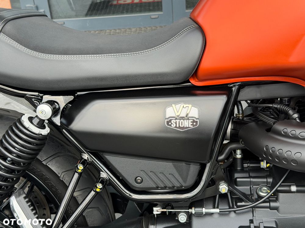 Moto Guzzi V7 - 17