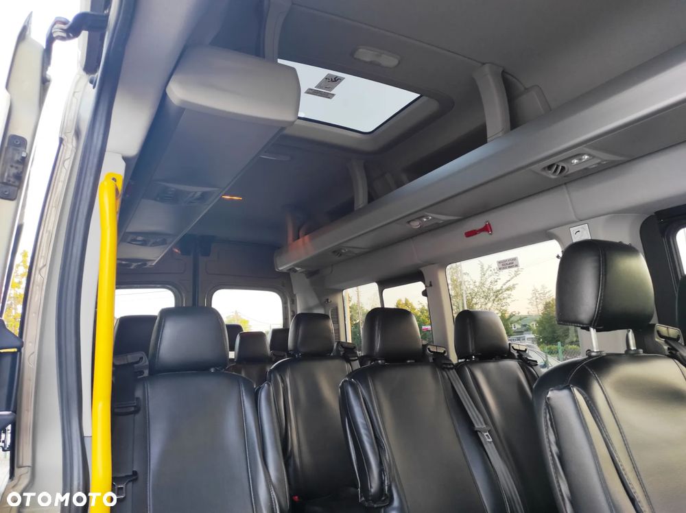 Ford Transit Autobus 18 osób 2.2 TDCI 155 KM 2017 r - 25