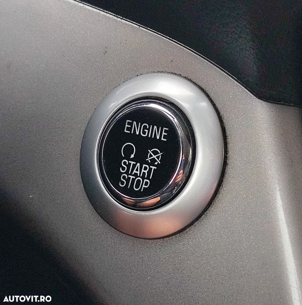 Ford Kuga - 28