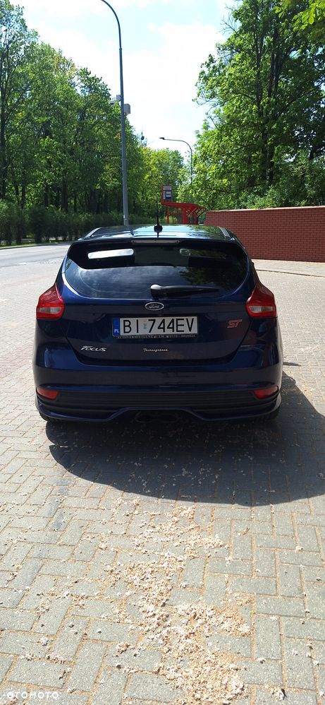 Ford Focus 2.0 EcoBoost ST mit Leder-Sport-Paket - 6