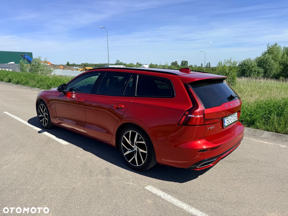 Volvo V60 B4 D R-Design - 9