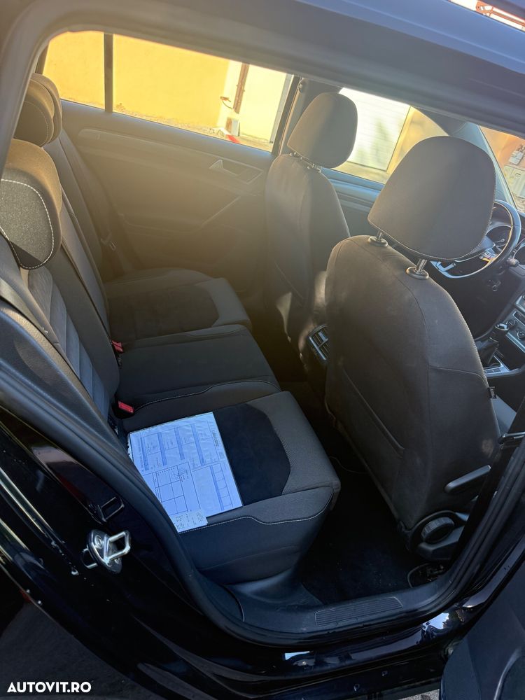 Volkswagen Golf 1.6 TDI BMT Comfortline - 9