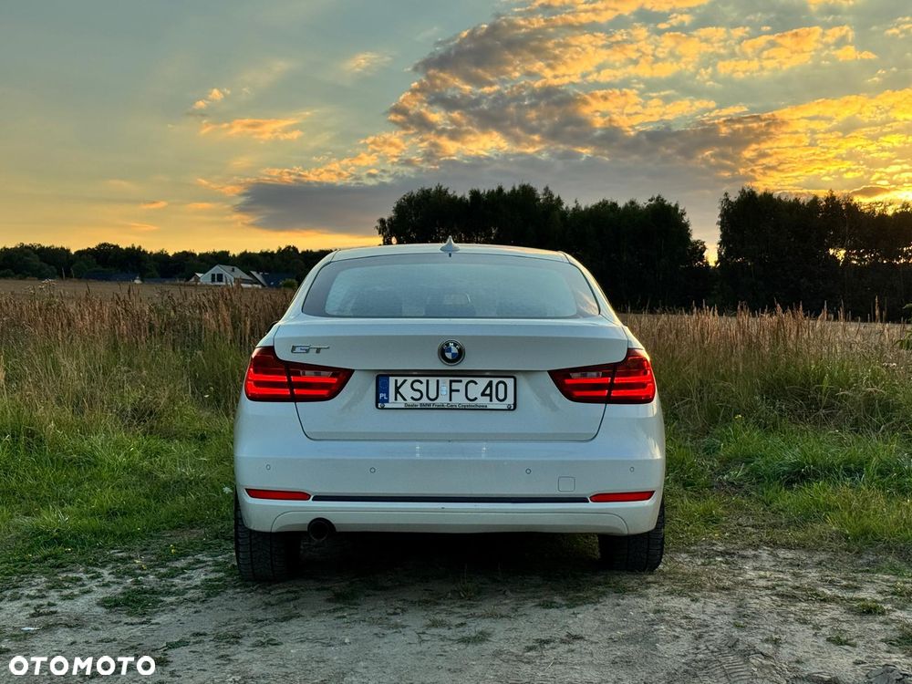 BMW 3GT 318d Sport Line - 7