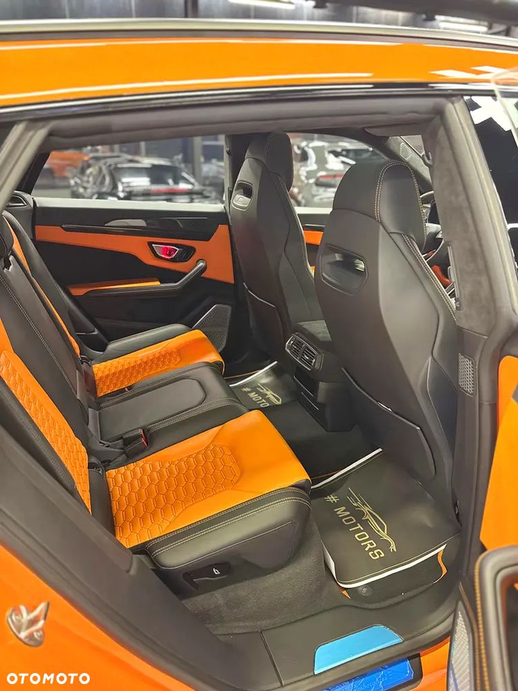 Lamborghini Urus Standard - 15