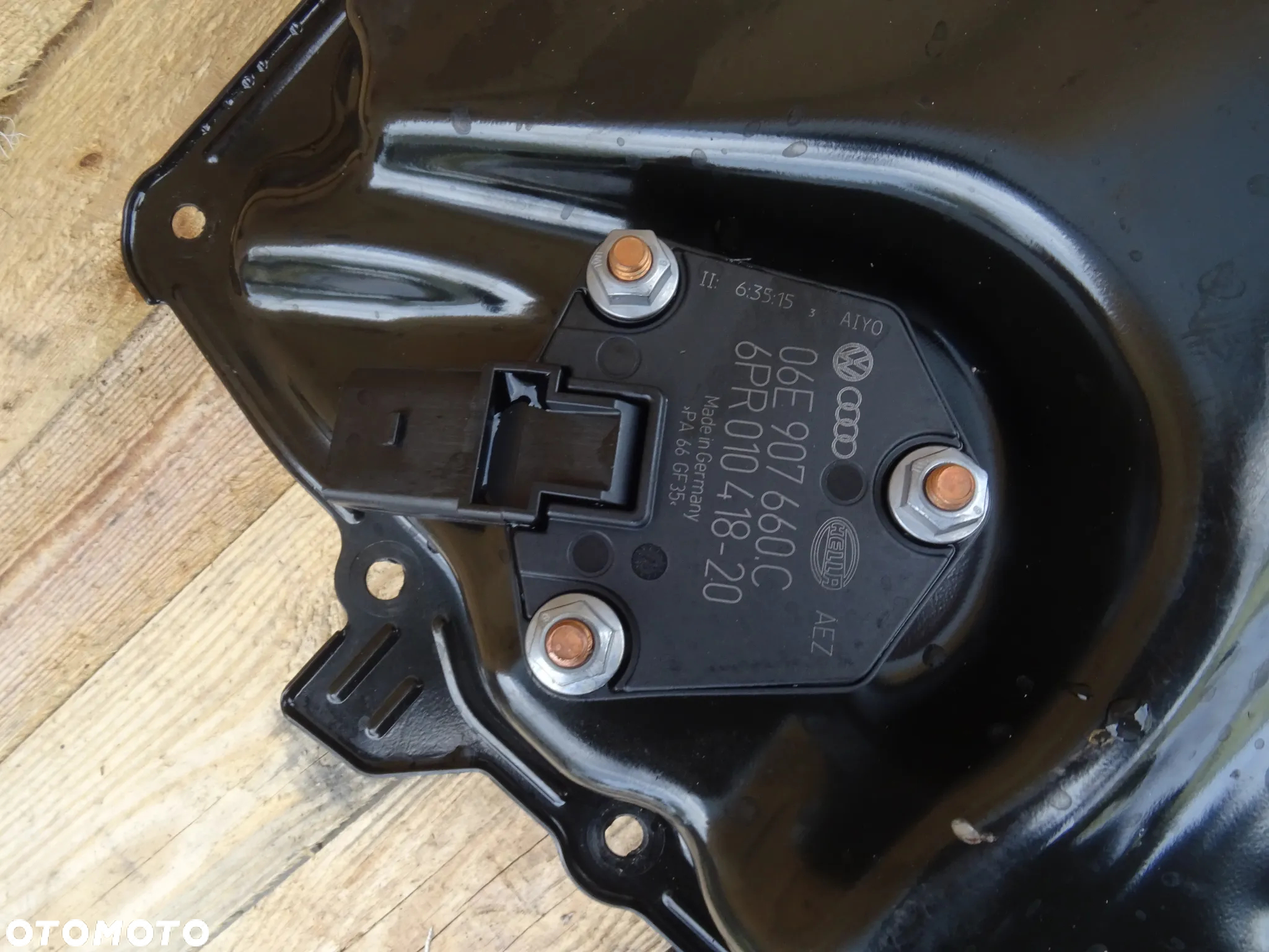 MISKA OLEJOWA AUDI 2.0 TDI 04L103602A 06E907660C - 3