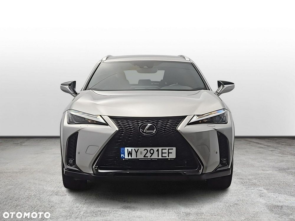 Lexus UX - 8