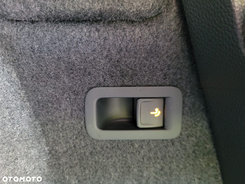 Skoda Karoq 2.0 TDI Selection - 17