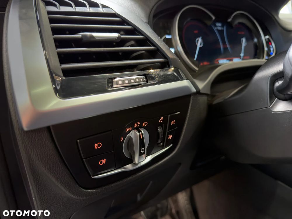 BMW X3 - 29