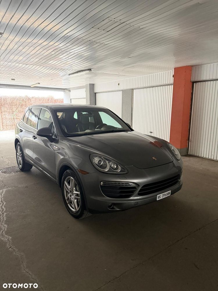 Porsche Cayenne - 2