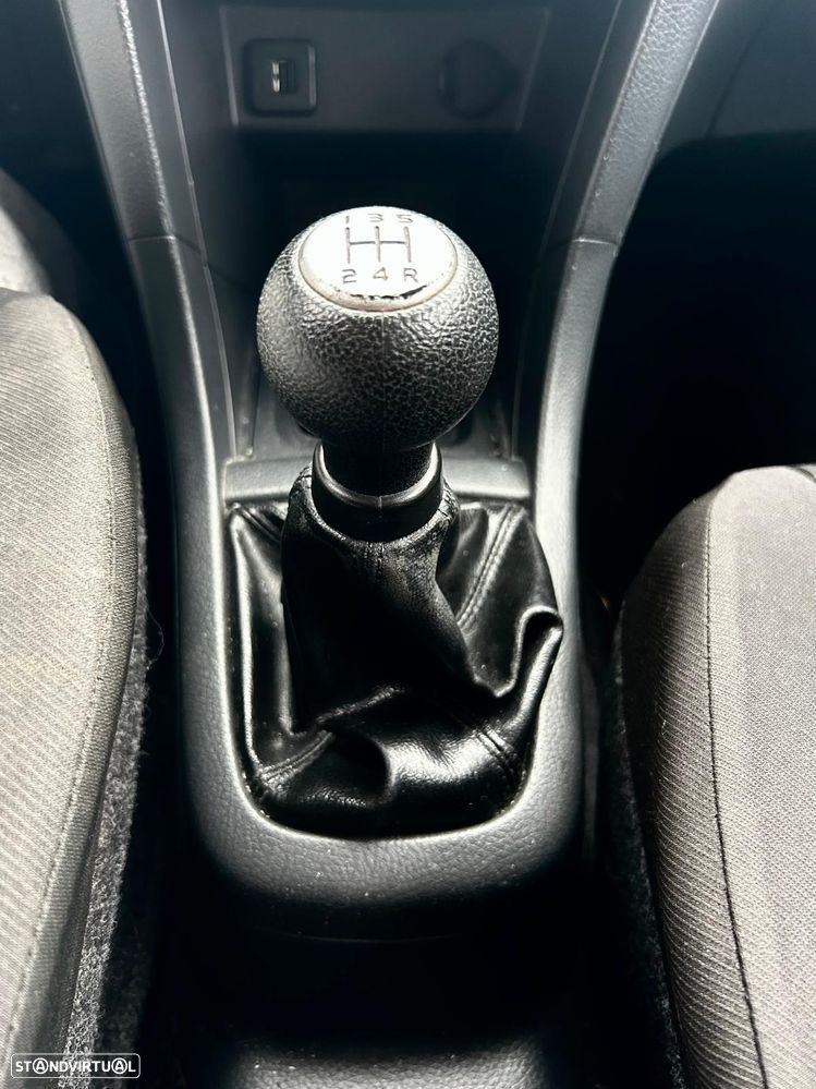 Suzuki Swift 1.2 VVT GLX - 12