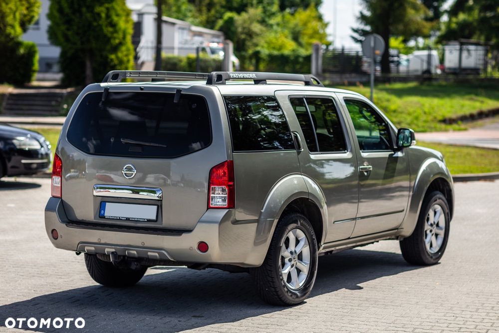 Nissan Pathfinder 2.5 dCi Platinum - 12