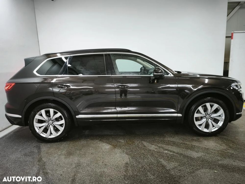 Volkswagen Touareg 3.0 V6 TDI 4Motion DPF Automatik Elegance - 4