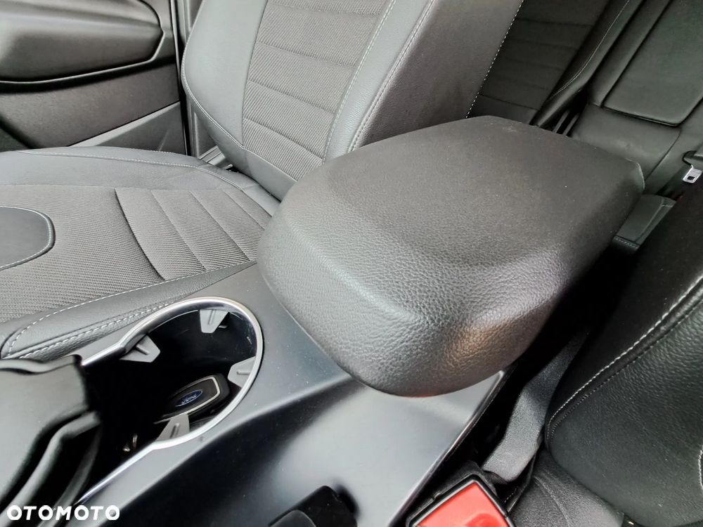 Ford Kuga 2.0 TDCi 2x4 Individual - 25