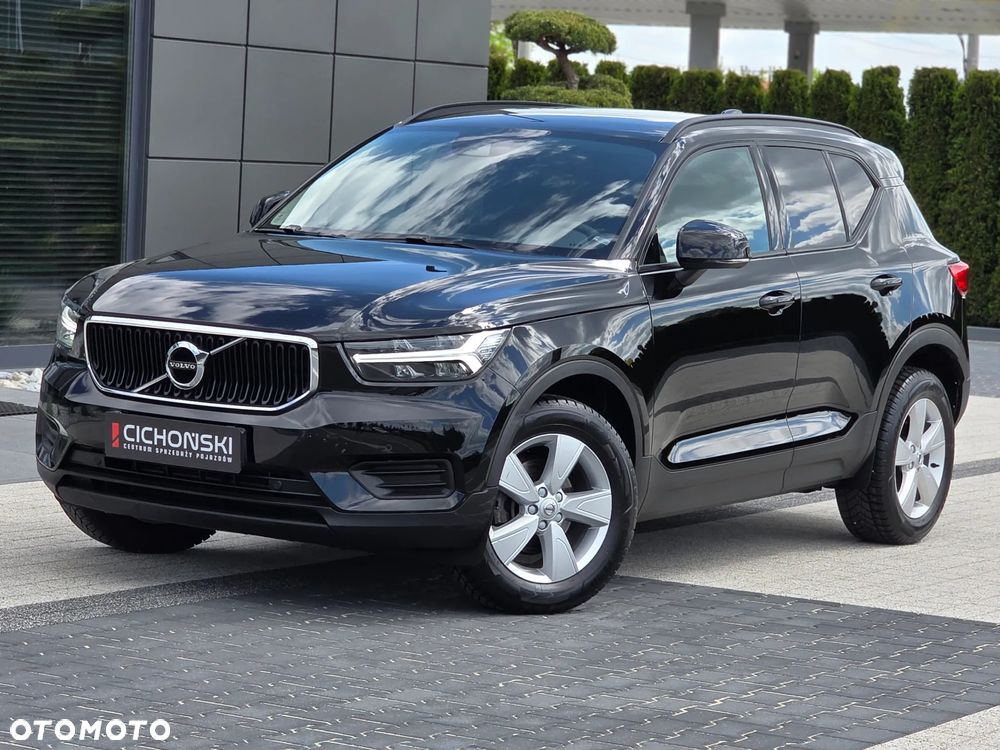 Volvo XC 40 T3 Momentum Pro - 2