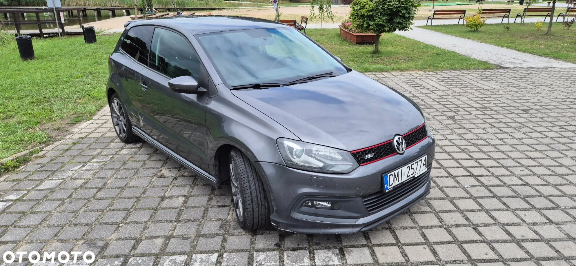 Volkswagen Polo - 2