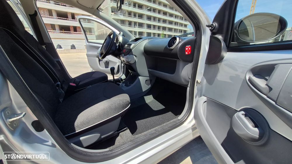Peugeot 107 1.0 Black&Silver - 18
