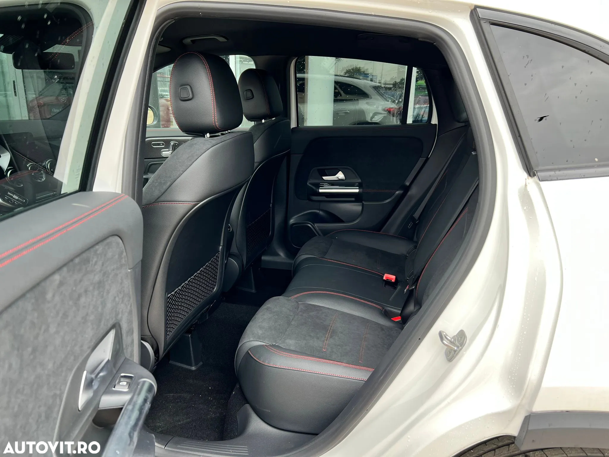 Mercedes-Benz GLA 250 e - 10