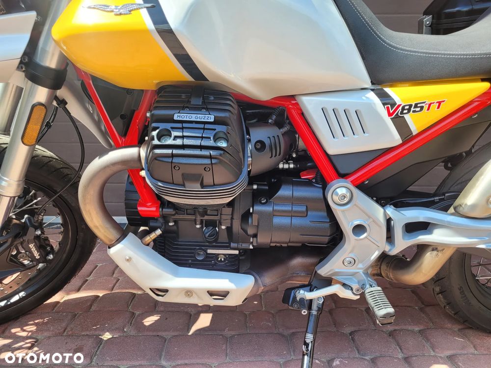 Moto Guzzi V85 - 3