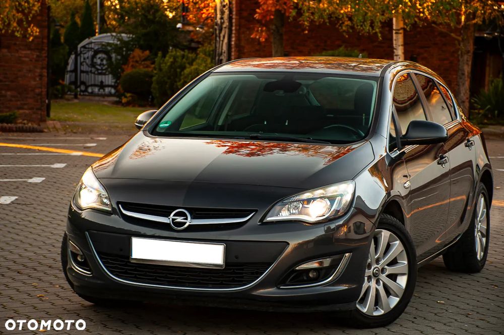 Opel Astra 1.6 ECOTEC DI Turbo ecoFLEX Start/Stop Exklusiv - 11