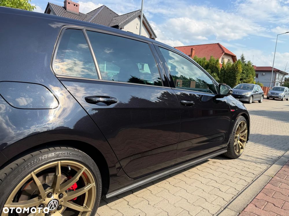 Volkswagen Golf - 13