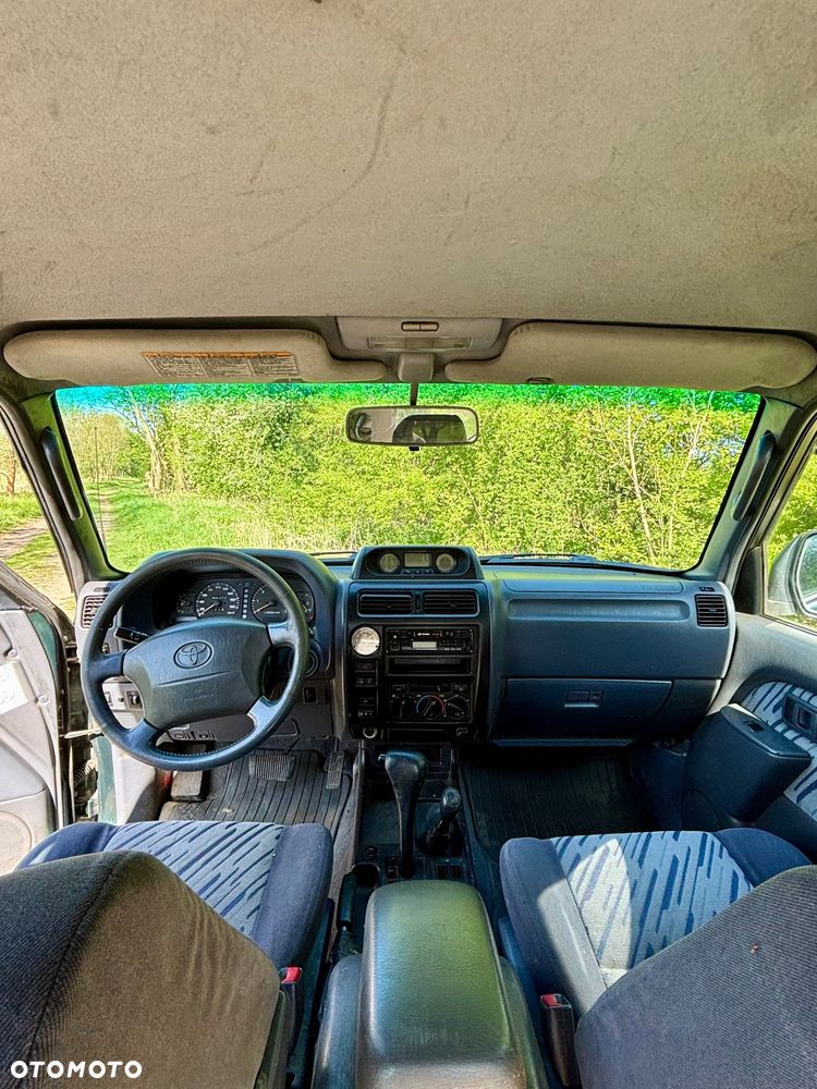 Toyota Land Cruiser - 10