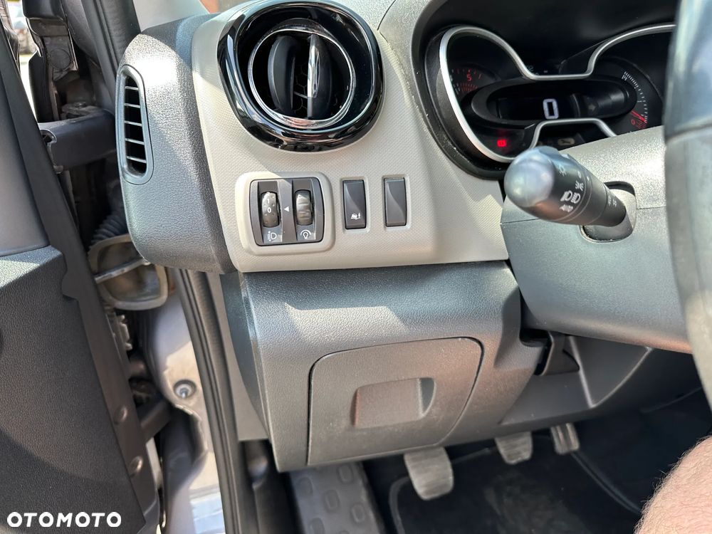 Renault Trafic - 18