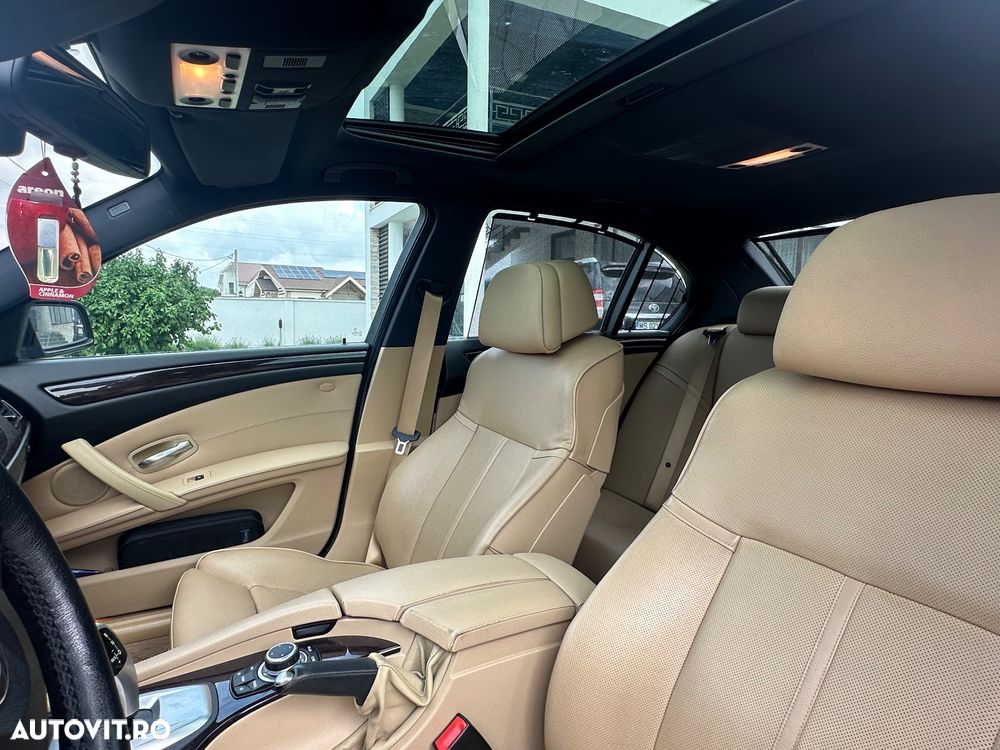 BMW Seria 5 530i xDrive Aut. Edition Sport - 11