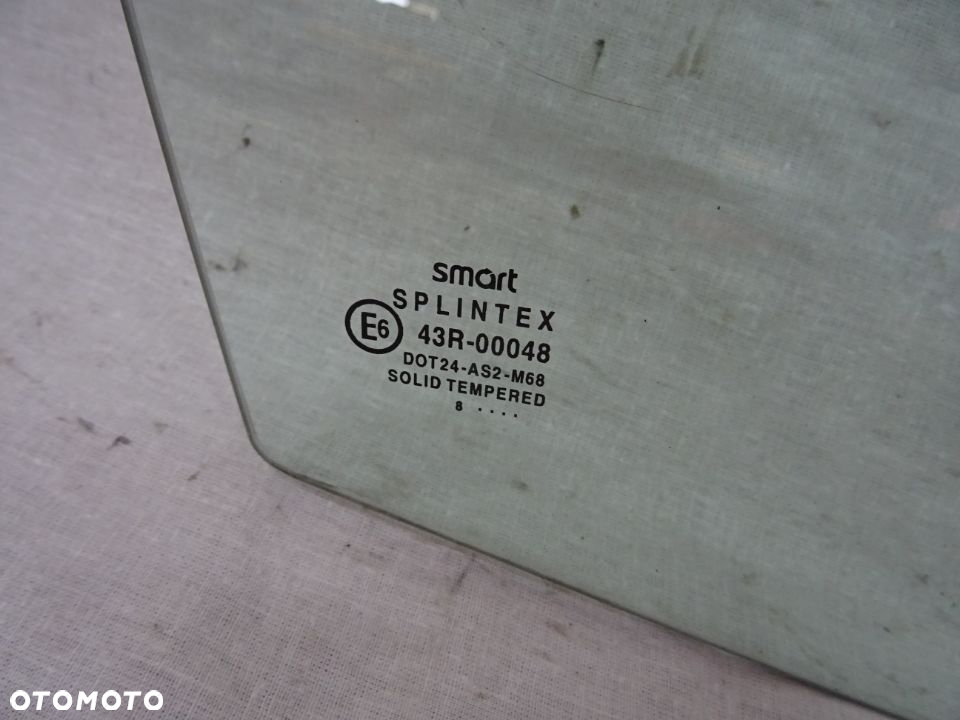SZYBA DRZWI PRAWY PRAWA PRZÓD PRZEDNIA SMART FORTWO 98-03 - 2