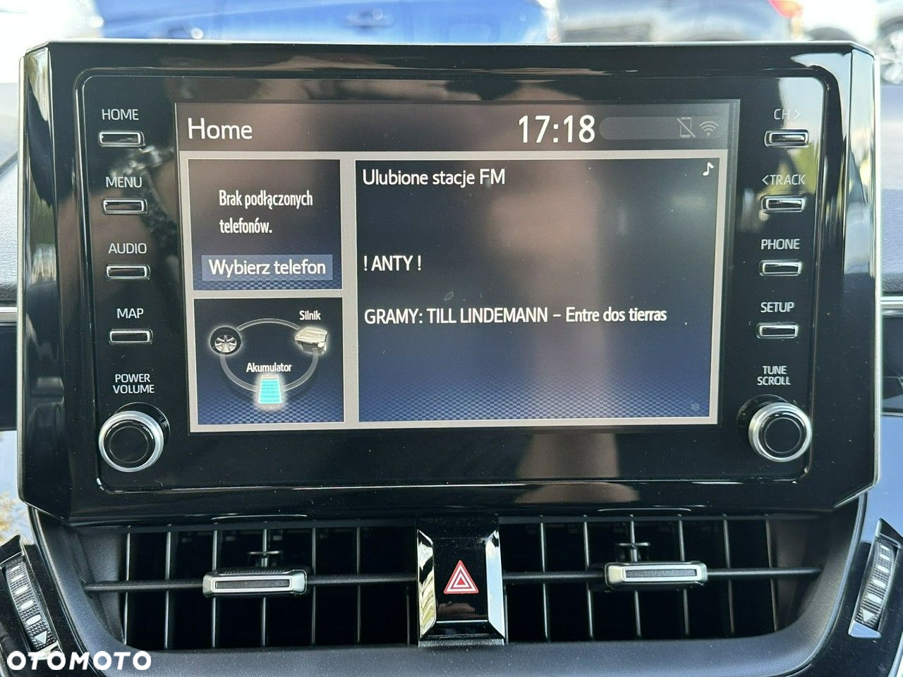 Toyota Corolla 1.8 Hybrid Comfort - 17