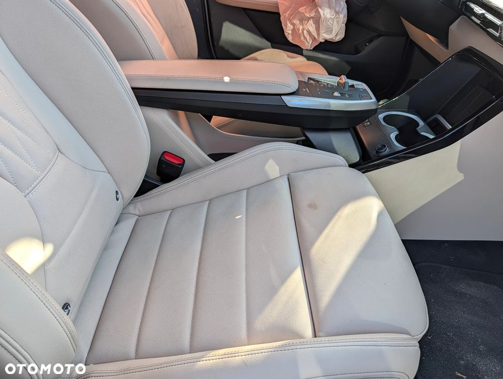 BMW iX2 xDrive30 - 5