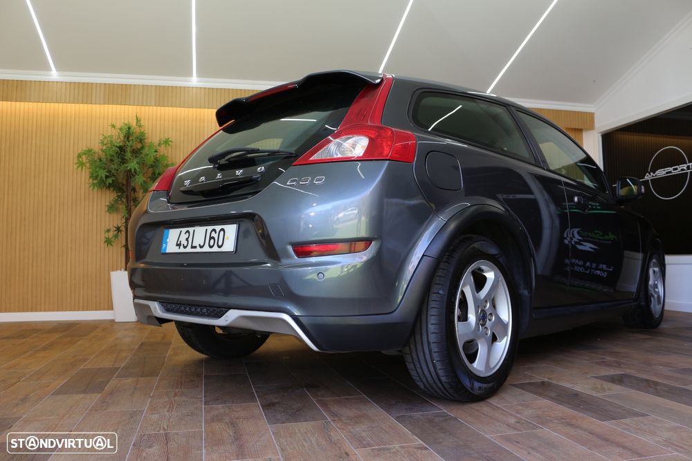 Volvo C30 1.6 D Momentum - 26