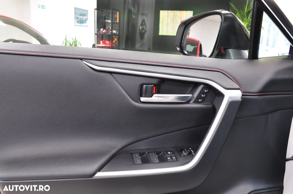 Toyota RAV4 Style - 9