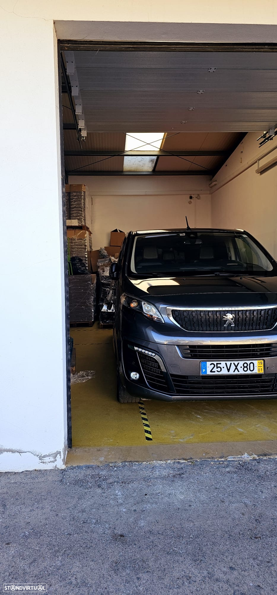 Peugeot Traveller - 24