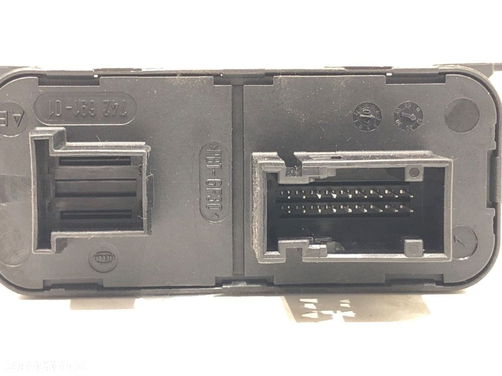 MODUŁ ŚWIATEŁ - 100.00 PLN - LAND ROVER FREELANDER 2 (L359) 2006 - 2015 2.2 TD4 4x4 118 kW [160 - 3