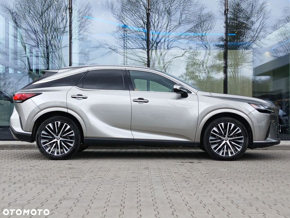 Lexus RX - 4