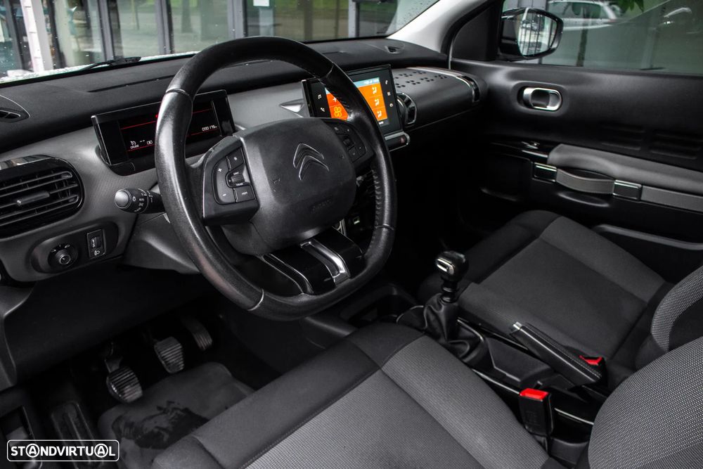Citroën C4 Cactus 1.2 PureTech Shine - 23