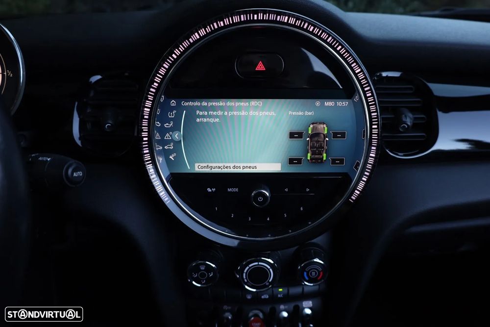 MINI Cabrio Cooper Auto - 28