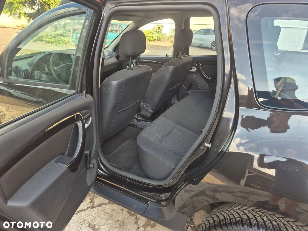 Dacia Duster 1.6 16V 4x4 Laureate - 5