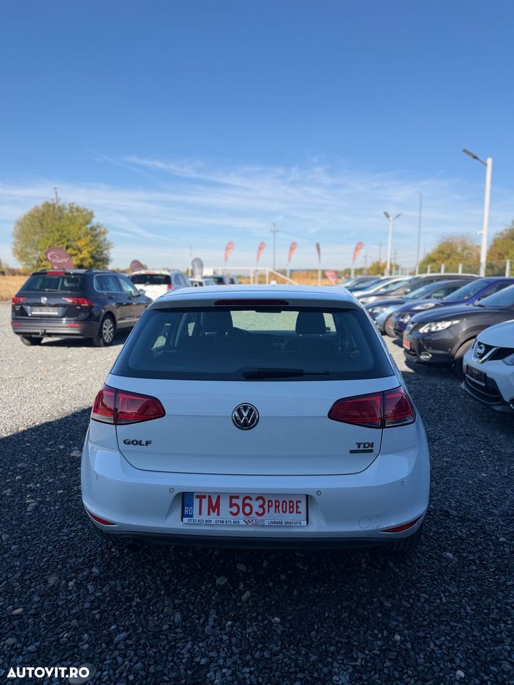 Volkswagen Golf - 16