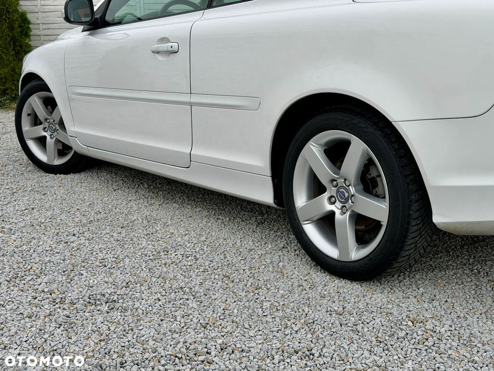 Volvo C70 2.0D Momentum - 21