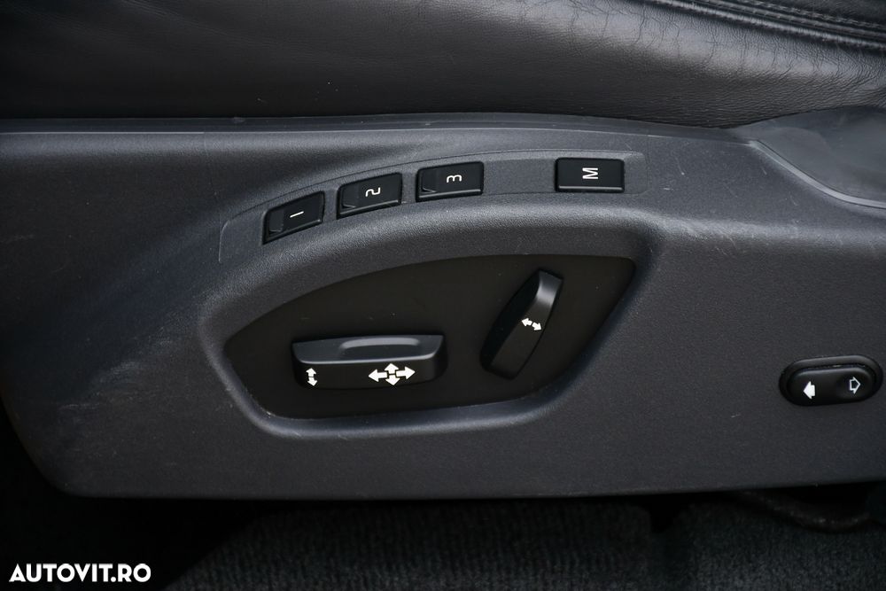 VOLVO XC60 2015 — imagine 23